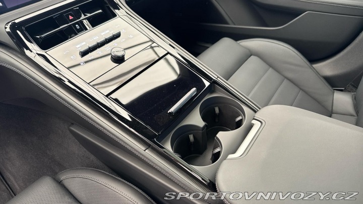 Porsche Panamera 4S E-Hybrid 2025