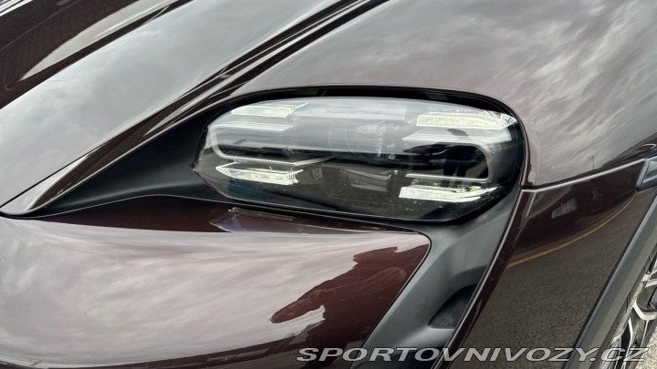 Porsche Taycan 4 Cross Turismo 2022