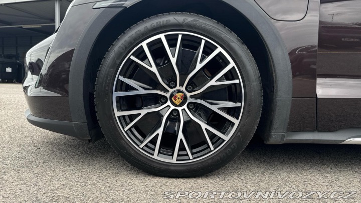 Porsche Taycan 4 Cross Turismo 2022