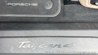 Porsche Taycan 4 Cross Turismo 2022