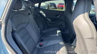 Porsche Taycan  2025