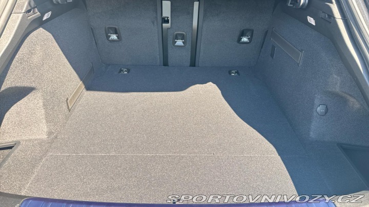 Porsche Taycan 4 Cross Turismo 2025