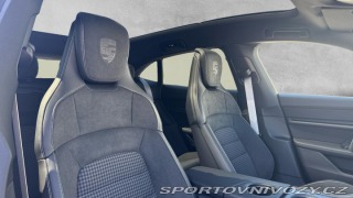 Porsche Taycan 4 Cross Turismo 2025