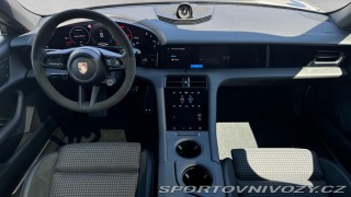 Porsche Taycan 4 Cross Turismo 2025