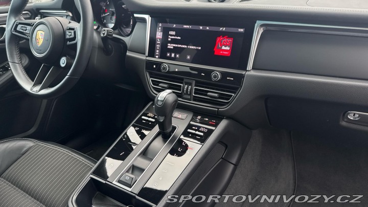 Porsche Macan T 2022