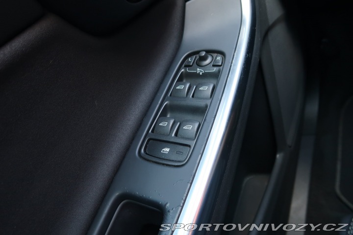 Volvo V60 Base D5 2.4 2011