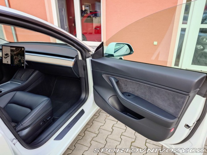 Tesla Model 3 Long Range Dual Motor 366 2021