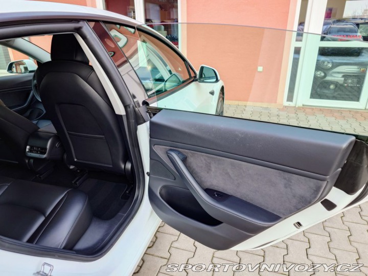 Tesla Model 3 Long Range Dual Motor 366 2021