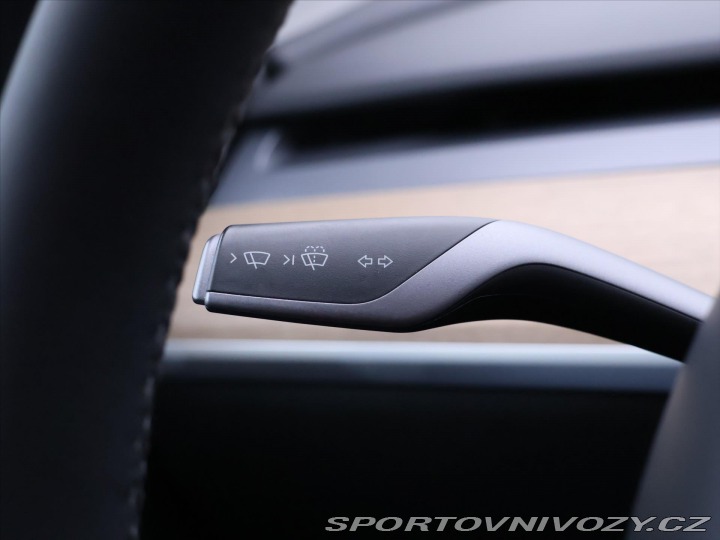 Tesla Model Y Long Range AWD 79kWh DPH 2022