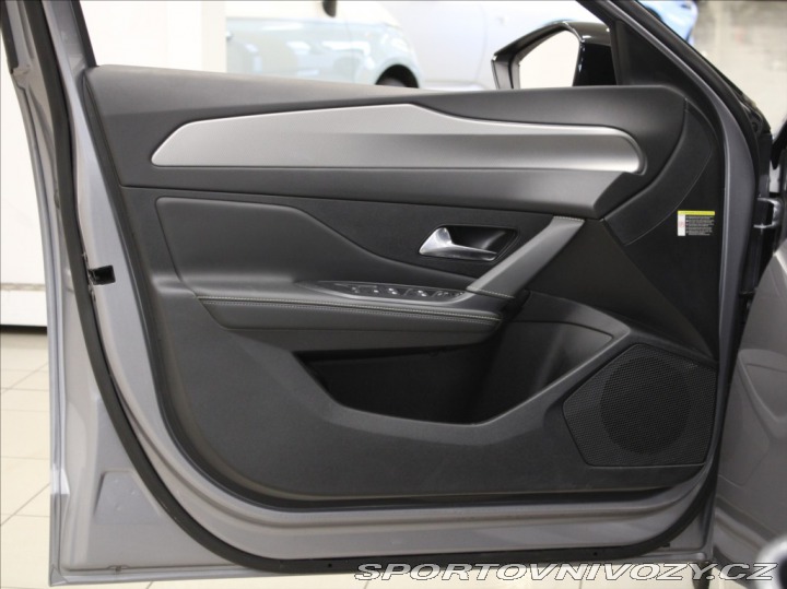 Peugeot 308 1,2 PT 96kW AT GT Matrix 2024