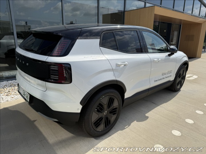 Volvo EX30 0,0   ULTRA TWIN CROSS CO 2025