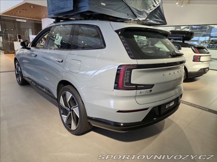 Volvo Ostatní modely EX90 0,0   ULTRA TWIN motor 2025
