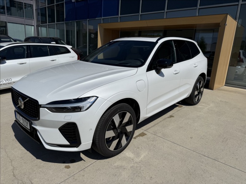 Volvo Ostatní modely XC60 2,0   T8 ULTRA PHEV