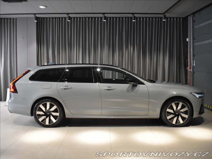 Volvo V90 2,0 T6 Plus Dark 2025