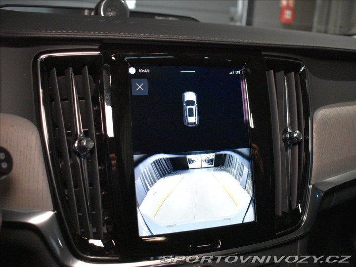 Volvo V90 2,0 T6  Plus Dark 1800