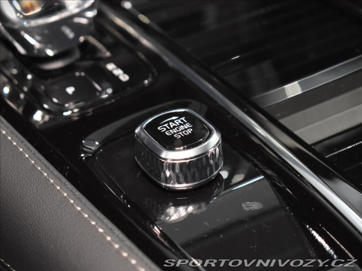 Volvo V90 2,0 T6  Plus Dark 1800