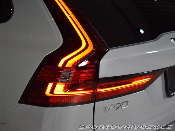 Volvo V90 2,0 T6 Plus Dark 2025