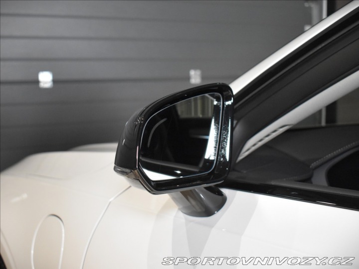 Volvo V90 2,0 T8  Plus Dark 2025