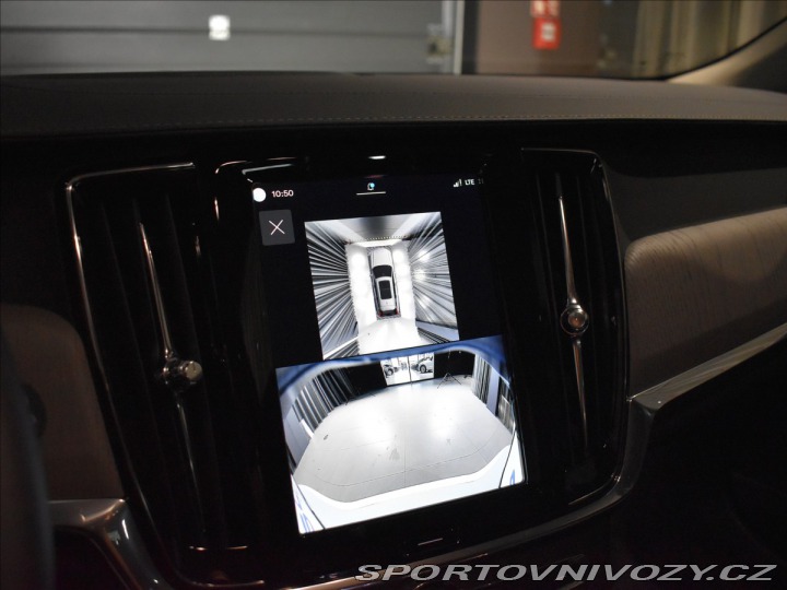 Volvo V90 2,0 T8  Plus Dark 2025