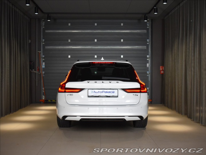 Volvo V90 2,0 T8  Plus Dark 2025