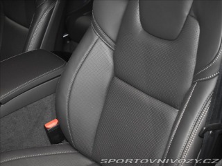 Volvo V90 2,0 T8 Plus Dark 2025