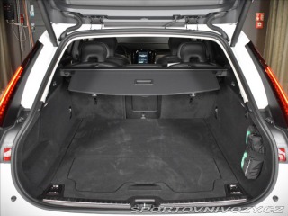 Volvo V90 2,0 T8 Plus Dark 2025