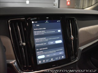 Volvo V90 2,0 T8 Plus Dark 2025