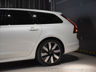 Volvo V90 2,0 T8 Plus Dark 2025