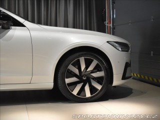 Volvo V90 2,0 T8 Plus Dark 2025