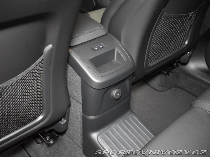 Volvo Ostatní modely XC60 2,0 T6  Plus Dark 2025