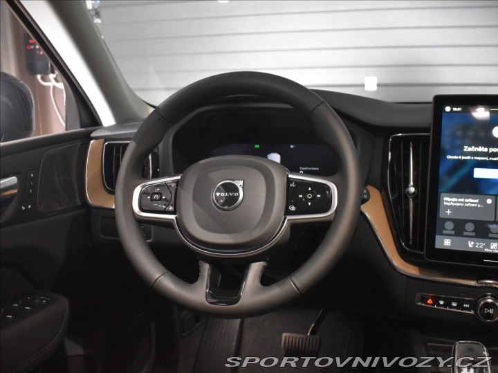 Volvo Ostatní modely XC60 2,0 T6  Plus Dark 2025