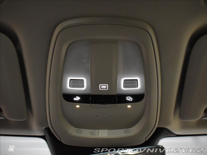 Volvo Ostatní modely XC60 2,0 T6  Plus Dark 2025