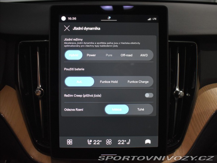 Volvo Ostatní modely XC60 2,0 T6  Plus Dark 2025