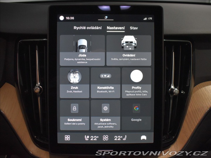 Volvo Ostatní modely XC60 2,0 T6  Plus Dark 2025