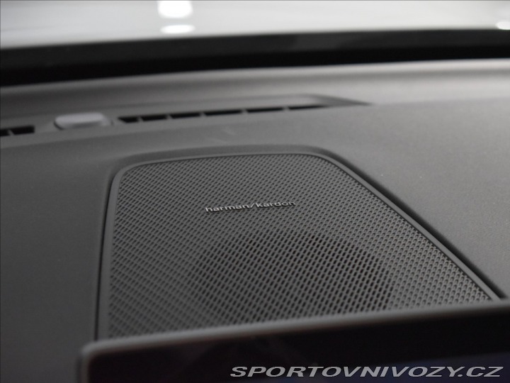 Volvo Ostatní modely XC60 2,0 T6  Plus Dark 2025