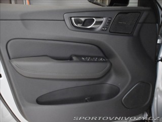 Volvo Ostatní modely XC60 2,0 T6  Plus Dark 2025