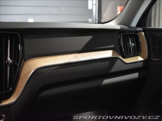 Volvo Ostatní modely XC60 2,0 T6  Plus Dark 2025