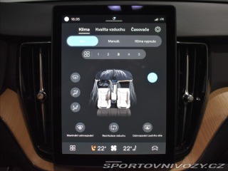 Volvo Ostatní modely XC60 2,0 T6  Plus Dark 2025