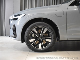 Volvo Ostatní modely XC60 2,0 T6  Plus Dark 2025