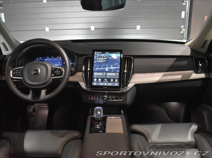 Volvo Ostatní modely XC90 2,0 T8 AWD ULtra Pano,Vzd 2025