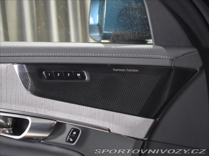 Volvo Ostatní modely XC90 2,0 T8 AWD ULtra Pano,Vzd 2025
