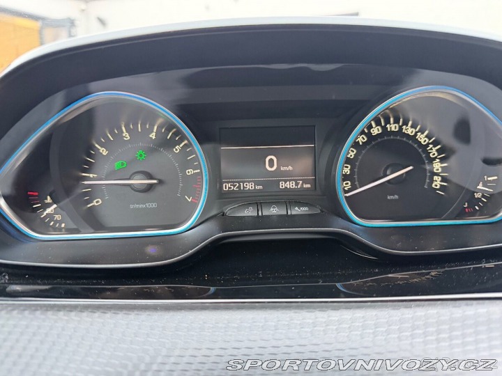 Peugeot Ostatní modely 2008 1,2 1800