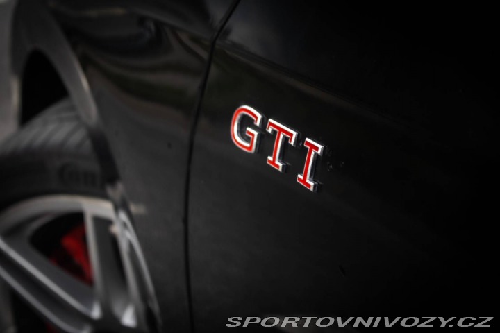 Volkswagen Golf 2.0 TSI GTI 195kw DSG / 2024