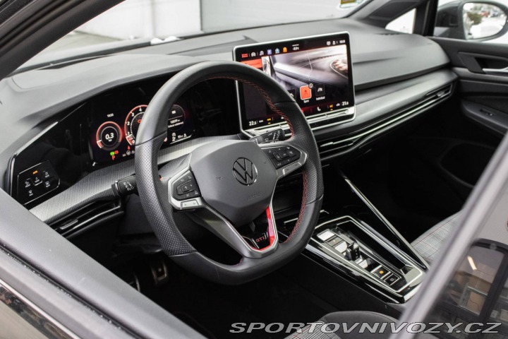 Volkswagen Golf 2.0 TSI GTI 195kw DSG / 2024