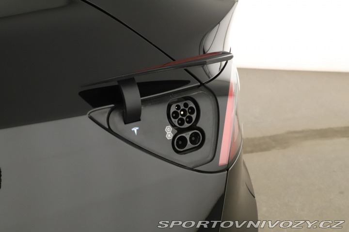 Tesla Model Y Long Range AWD 75kWh 2021