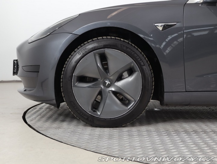 Tesla Model 3 Std Range Plus LFP 2020