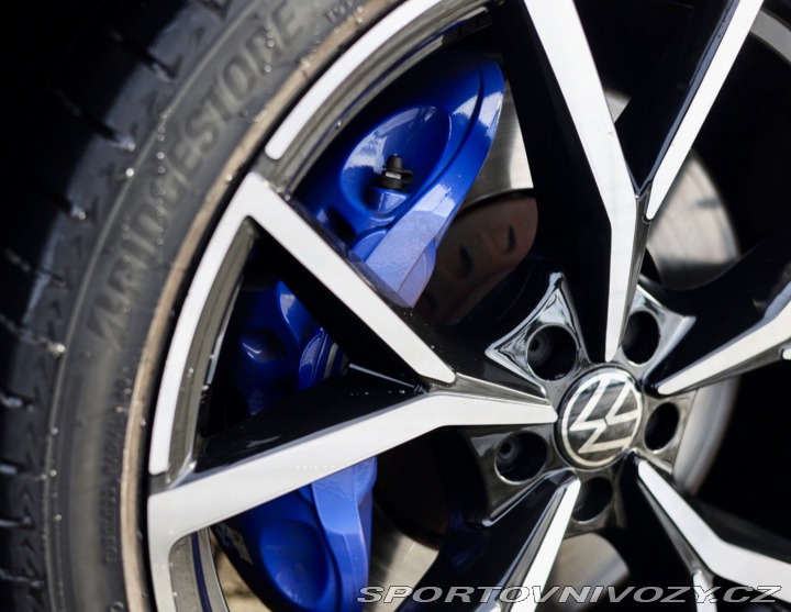 Volkswagen Ostatní modely Touareg  R-line, 3.0 V6 TFSI E-Hy 2023