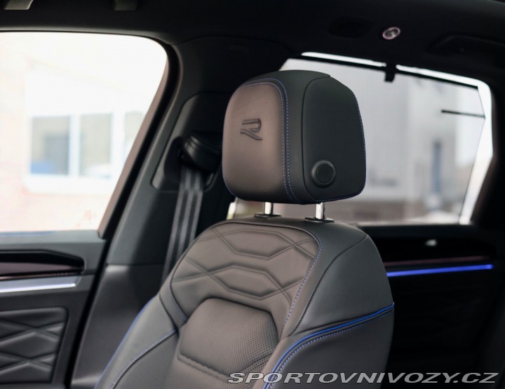 Volkswagen Ostatní modely Touareg  R-line, 3.0 V6 TFSI E-Hy 2023