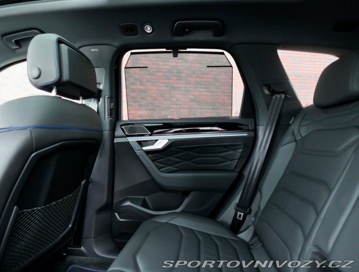 Volkswagen Ostatní modely Touareg  R-line, 3.0 V6 TFSI E-Hy 2023