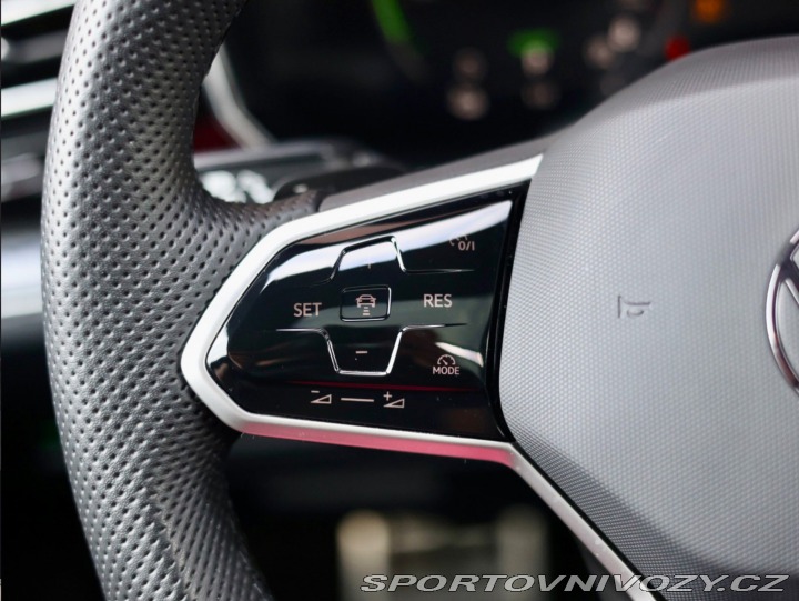 Volkswagen Ostatní modely Touareg  R-line, 3.0 V6 TFSI E-Hy 2023